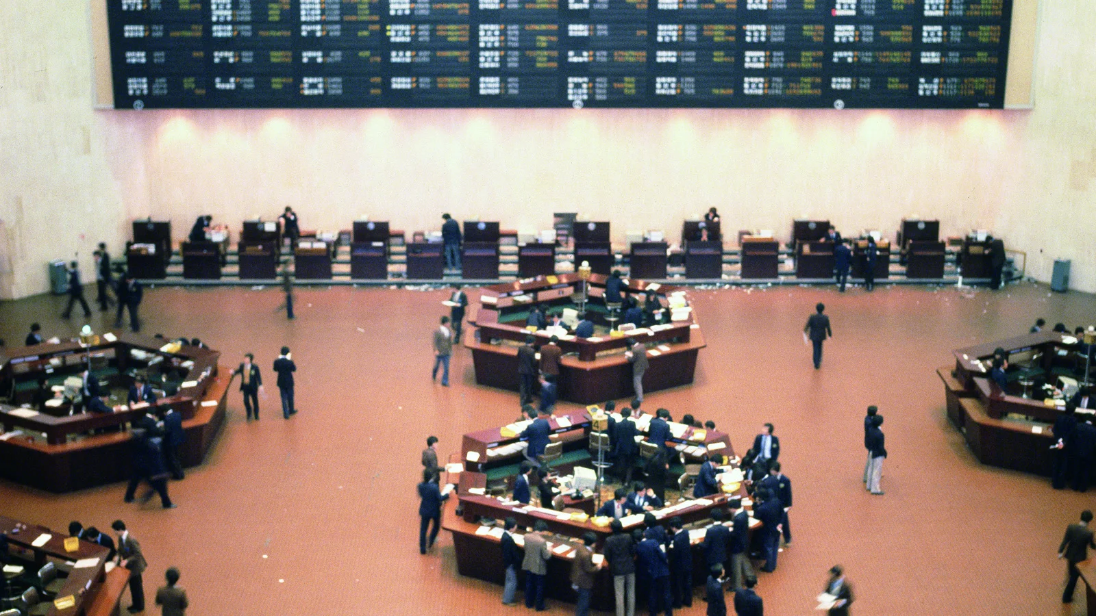 Trading floor of the Yeouido stock exchange in Seoul, 1984